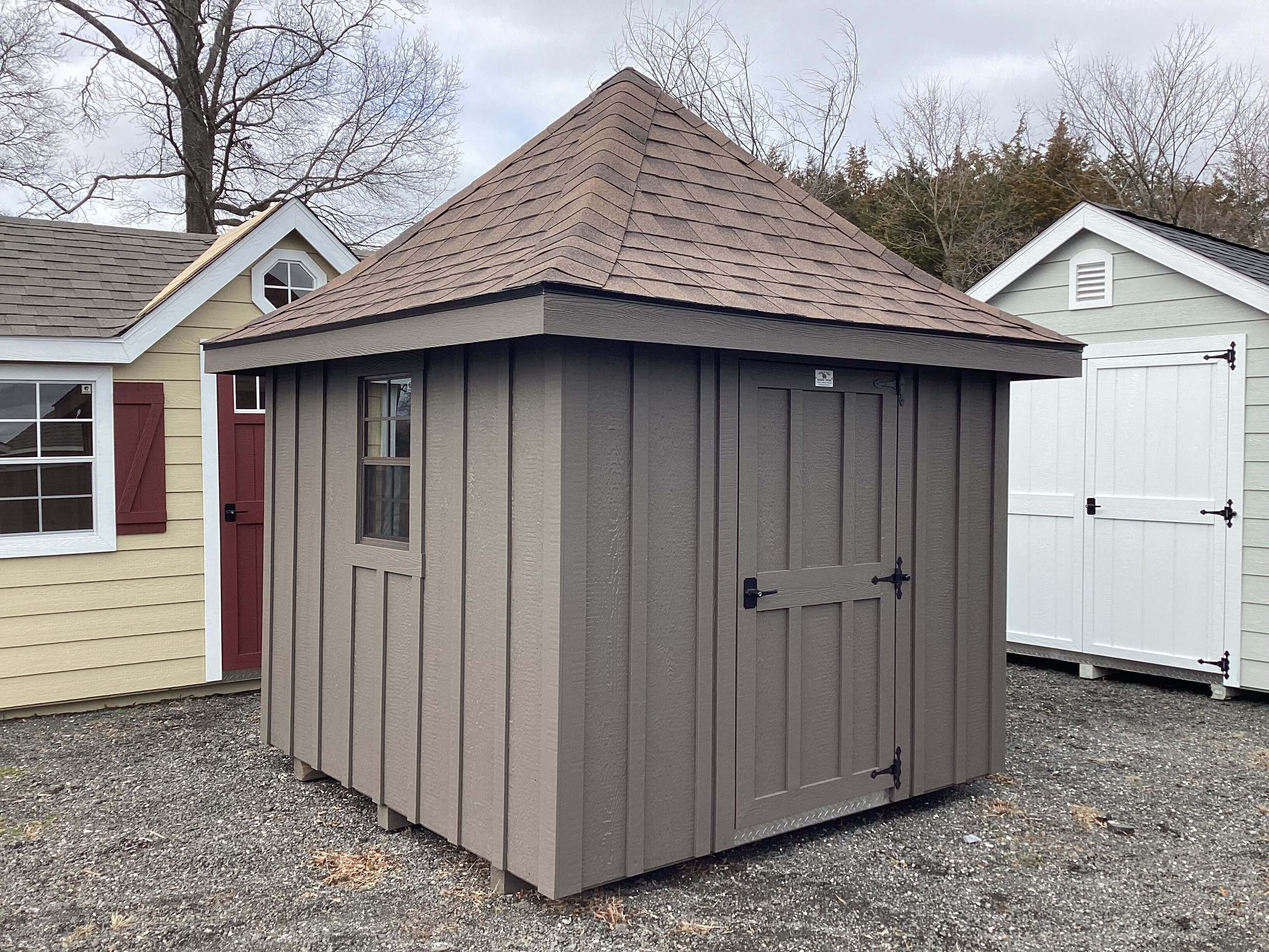 11X11 Hip Barn (#3790)