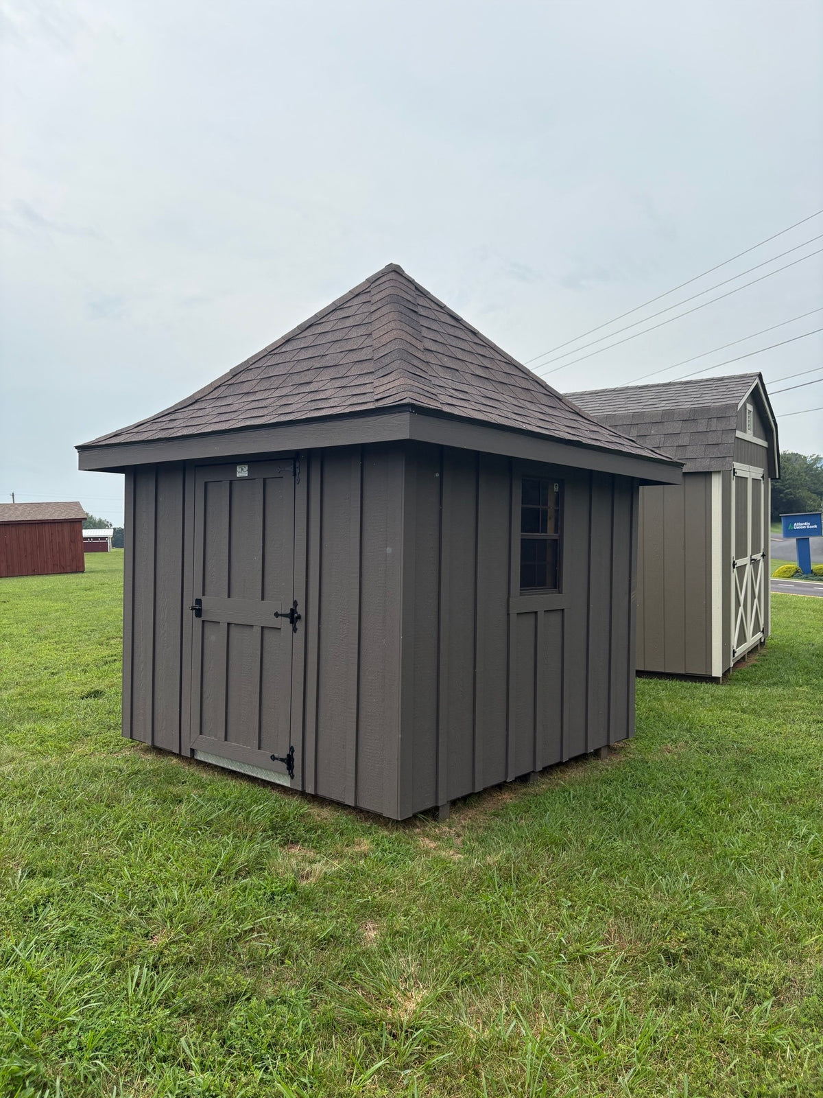 11X11 Hip Barn (#3790)