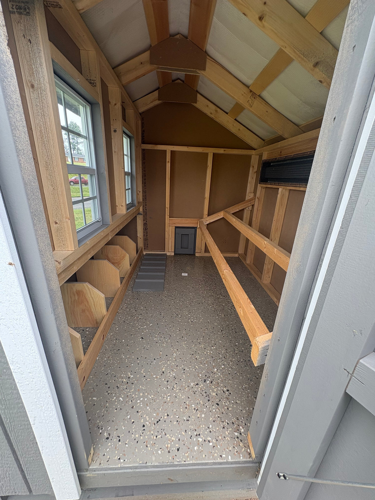 4x6 Chicken Coop (#ZC212)