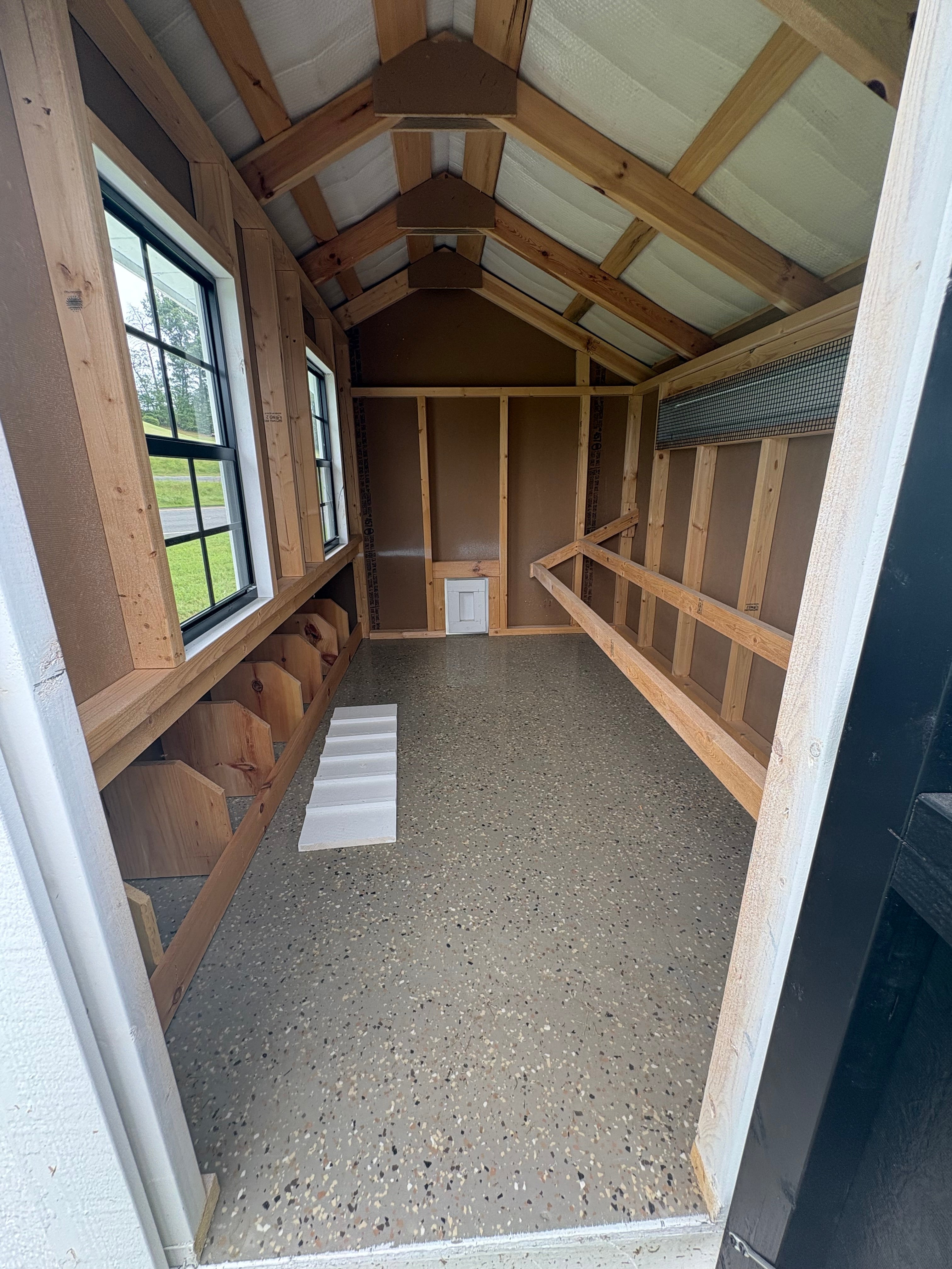 5x8 Quaker Chicken Coop (#ZC218) – thisnthatamishoutlet