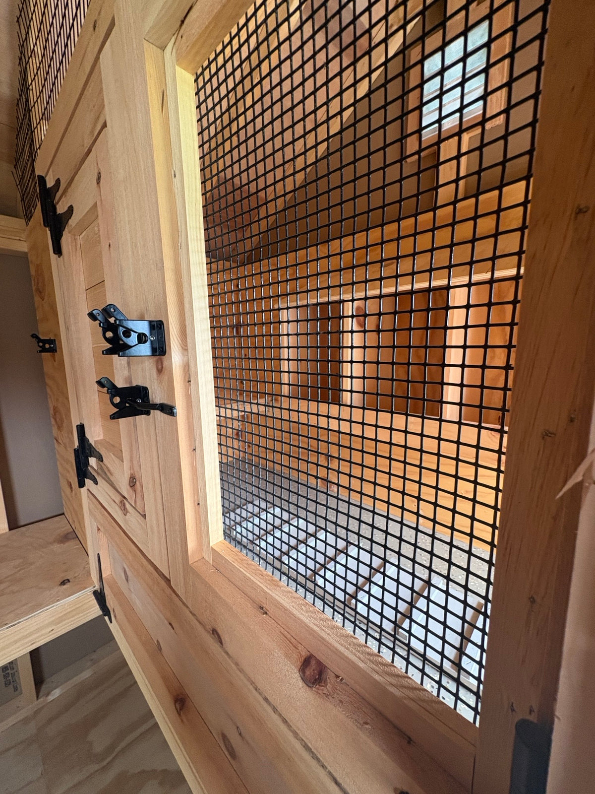 8x12 Chicken Coop w/6x12 Run (#ZC213)